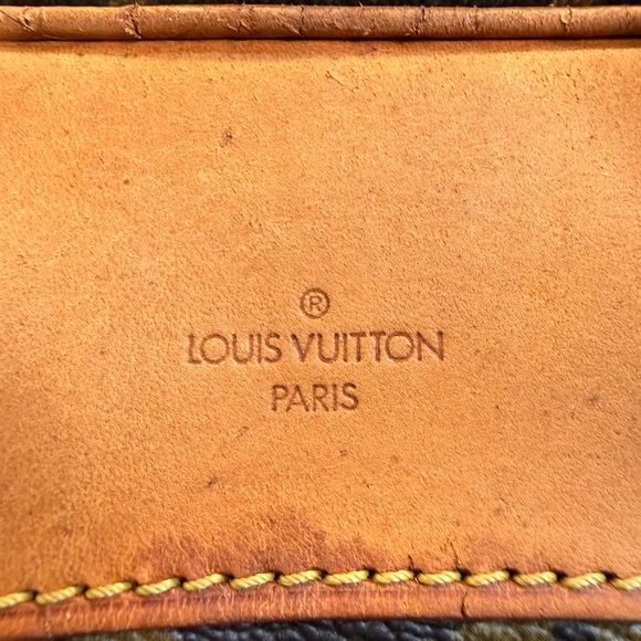 🤎🤎🤎 Louis Vuitton Excursion Monogram Bag w/COA and Dustbag🤎🤎🤎 - Picture 4 of 16